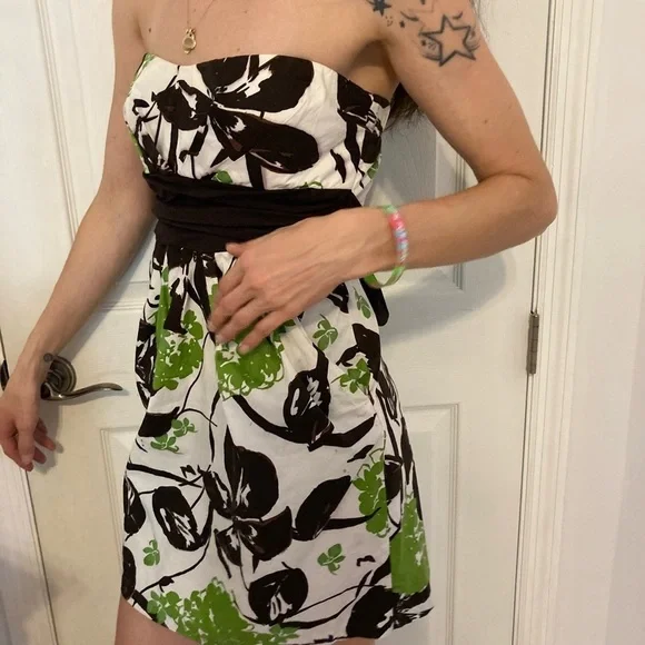 Strapless sundress womens size 7 built in bra - Picture 6 of 6